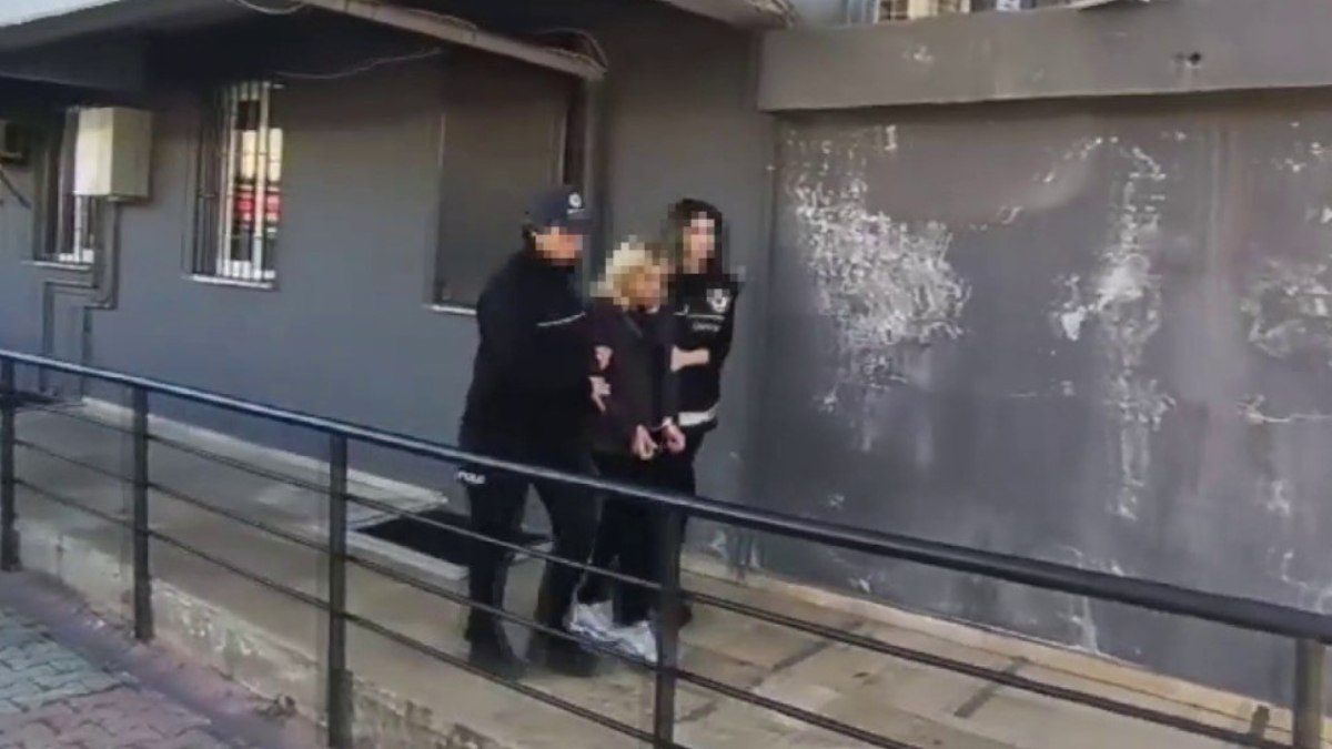 Ümraniye’de annesine saldıran babasını bıçaklayarak öldürdü