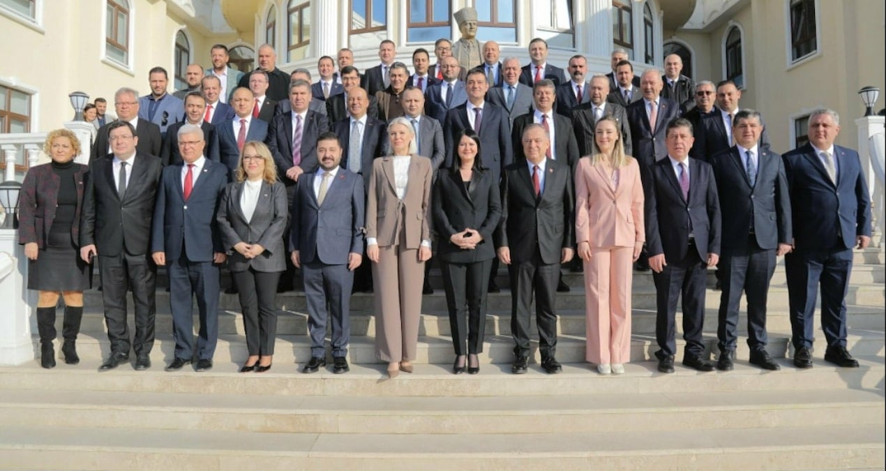 CHP’den ön seçim hamlesi: Başkanlardan İmamoğlu’na çağrı