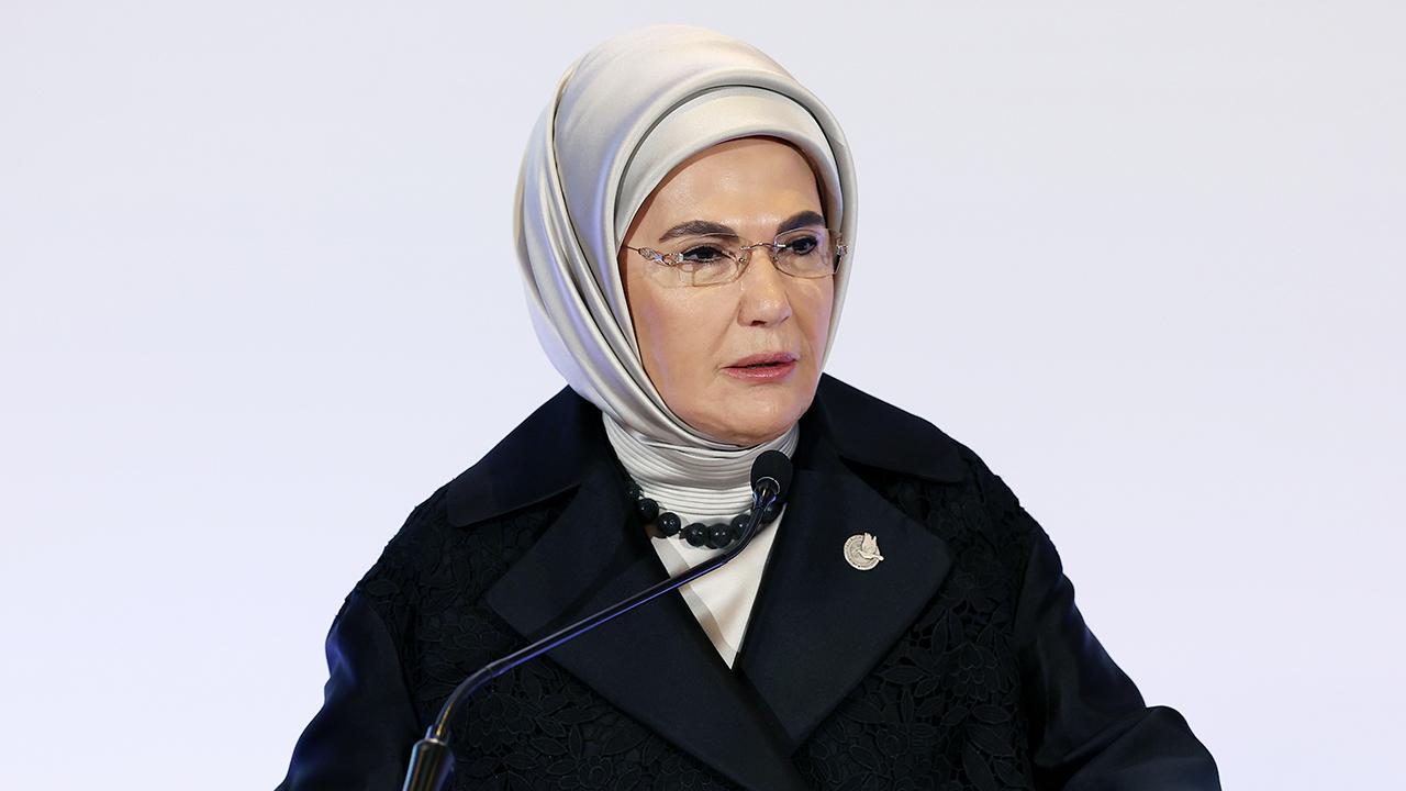 Emine Erdoğan Alev Alatlı’yı andı