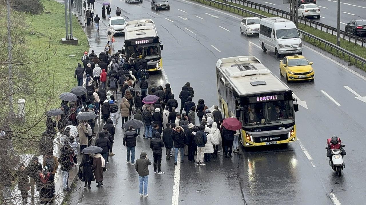 İstanbul’da metro çalışmaları yolcuları mağdur etti