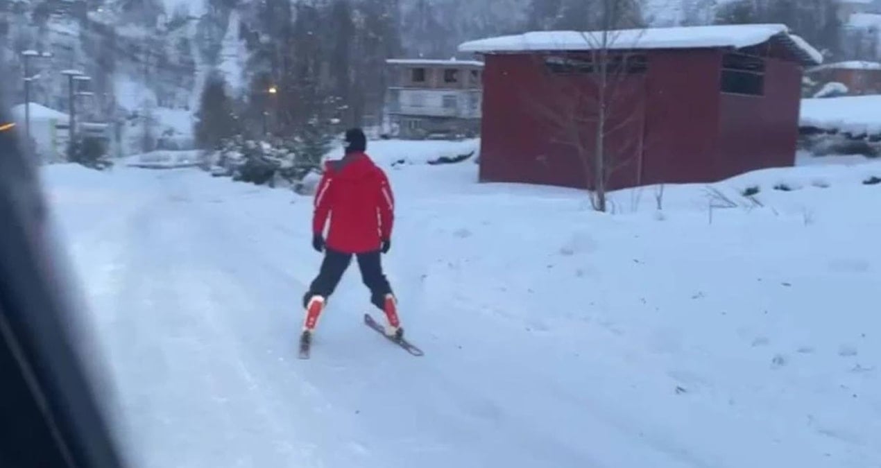 Kayak yaparak markete gitti